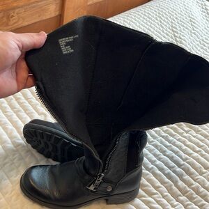 Black Leather Mid-Calf Boots with Zipper size 8.5 wide shaft
